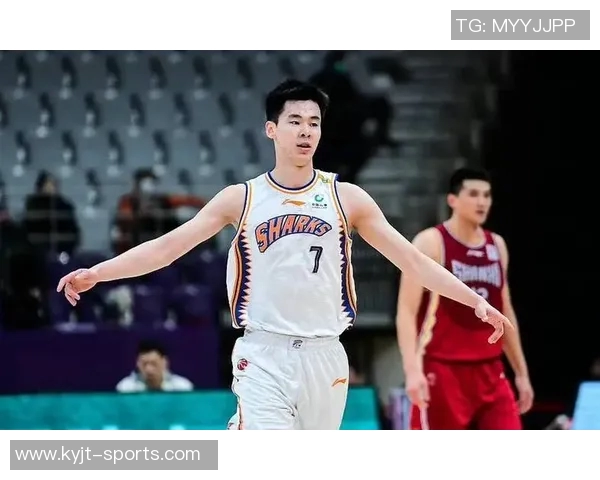 郭昊文拒绝活塞训练营合同引发媒体关注其奋斗心态消失的深思